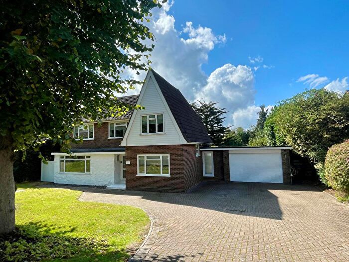 4 Bedroom Detached House For Sale In Hillbury Close, Warlingham, Surrey, CR6