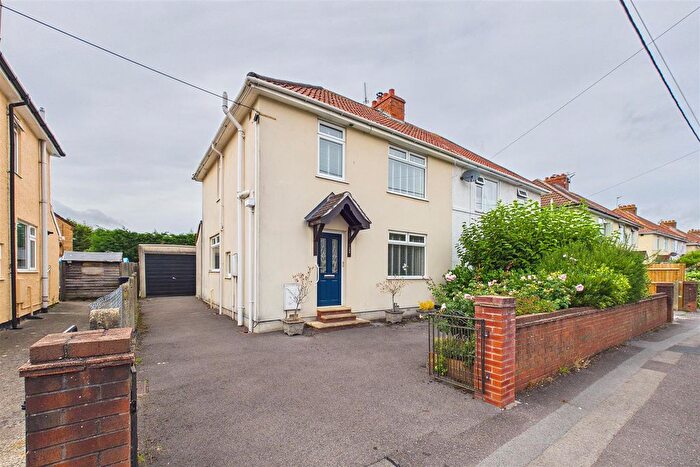 3 Bedroom Semi-Detached House For Sale In Kenn Road, Clevedon, BS21