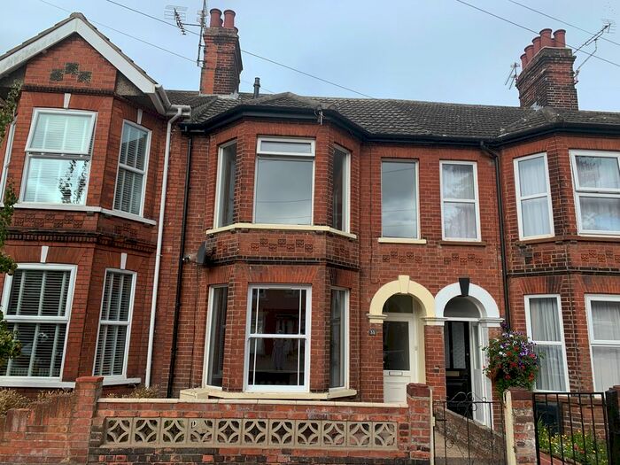 3 Bedroom Terraced House To Rent In Royal Avenue, Lowestoft, NR32