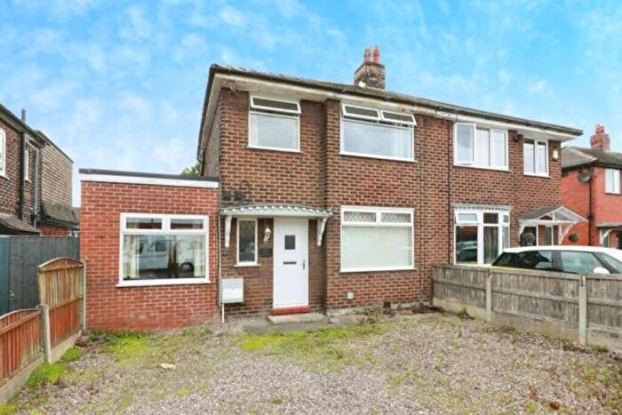 3 Bedroom Semi-Detached House For Sale In Barnton, Northwich, CW8