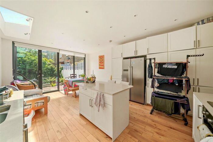 5 Bedroom Detached House To Rent In Lavenham Road, Southfields, London, SW18