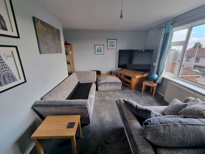 2 Bedroom Flat To Rent In Pen-Y-Bryn, Caerphilly, CF83