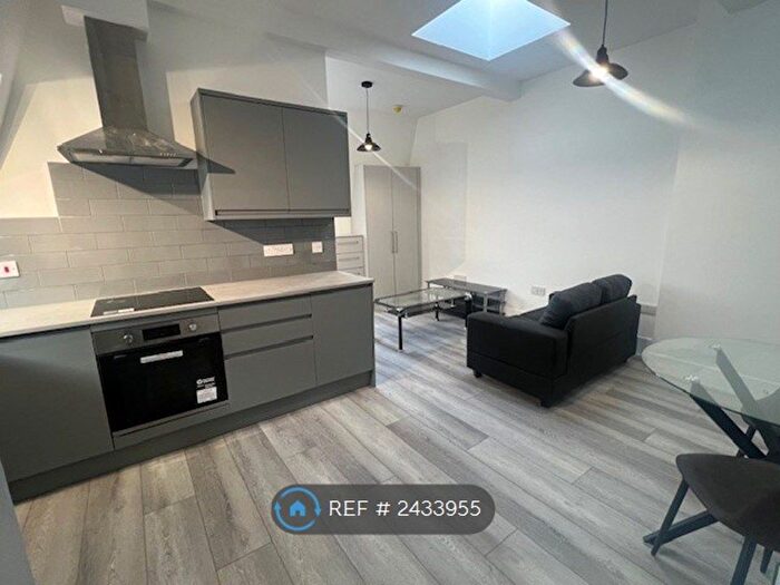 1 Bedroom Flat To Rent In Kirkgate Lofts, Leeds, LS1