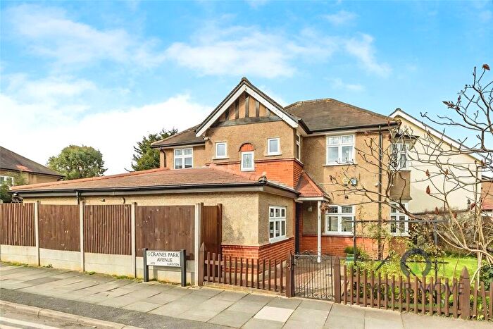 4 Bedroom Detached House To Rent In Villiers Avenue, Surbiton, KT5