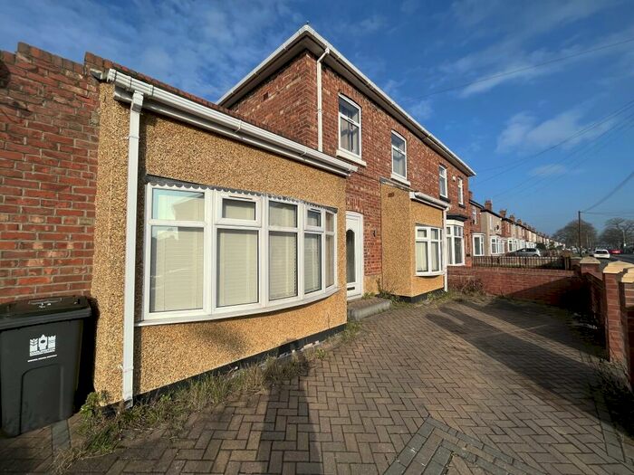 3 Bedroom Semi-Detached House To Rent In Geneva Road/ Eastbourne - Darlington, DL1