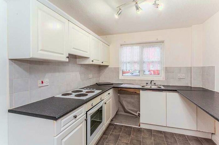 2 Bedroom Apartment To Rent In Sutherland View, Blackpool, Lancashire, FY1