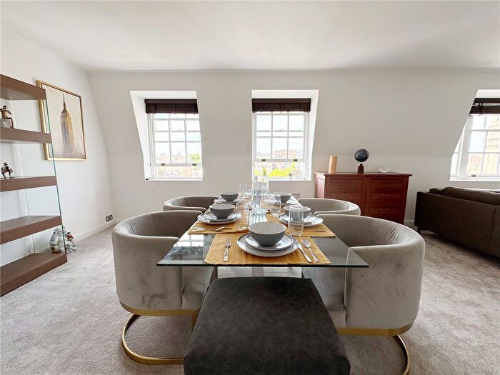 3 Bedroom Flat For Sale In Crawford Street, London, W1H