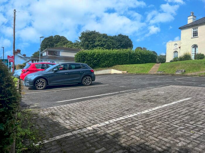 Garage / Parking To Rent In Eastern Road, Ashburton, Newton Abbot, TQ13