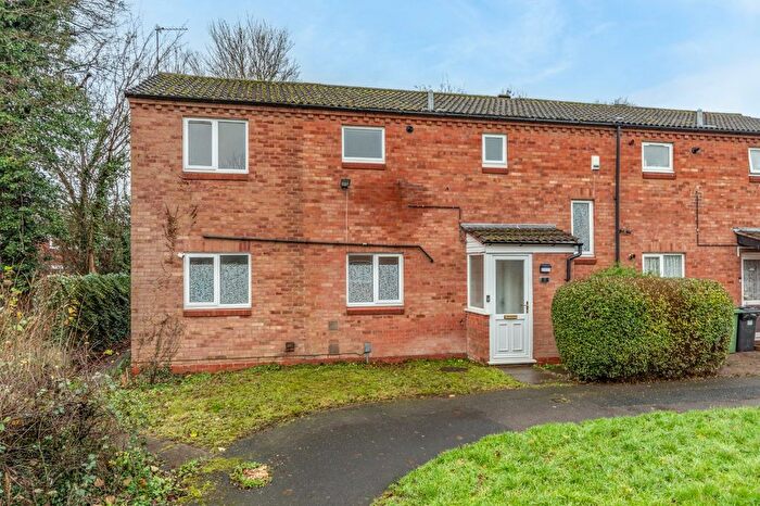 3 Bedroom End Terrace House For Sale In Barnwood Close, Church Hill South, Redditch, B98