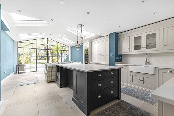 3 Bedroom Terraced House To Rent In Lincoln Avenue, Twickenham, TW2