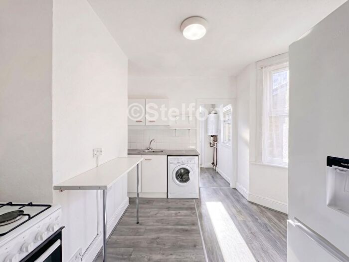1 Bedroom Flat To Rent In Boleyn Road, London, E7