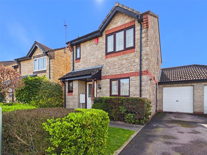 3 Bedroom Detached House For Sale In Abbots Road, Abbeymead, Gloucester, Gloucestershire, GL4