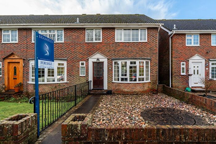 3 Bedroom Semi-Detached House For Sale In Hamble Lane, Hamble, SO31