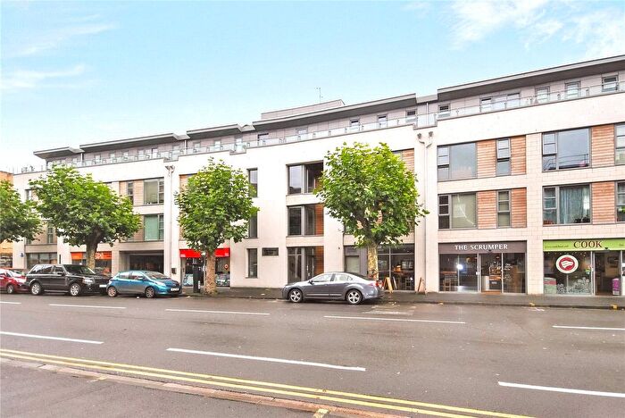 1 Bedroom Flat To Rent In Castlemoat Place, Corporation Street, Taunton, Somerset, TA1