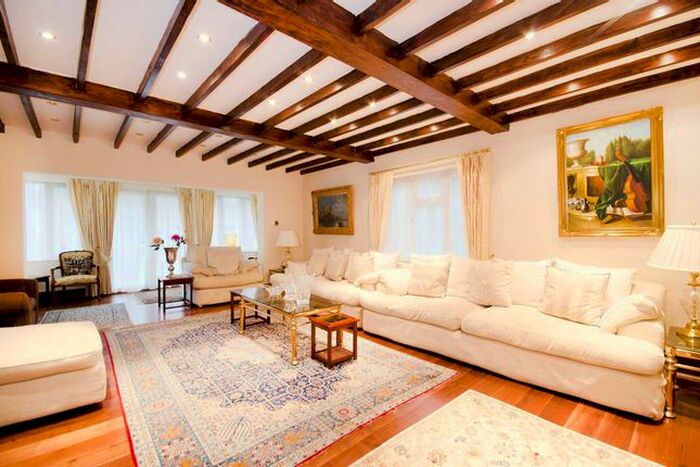 5 Bedroom Detached House To Rent In South View Road, Pinner, HA5