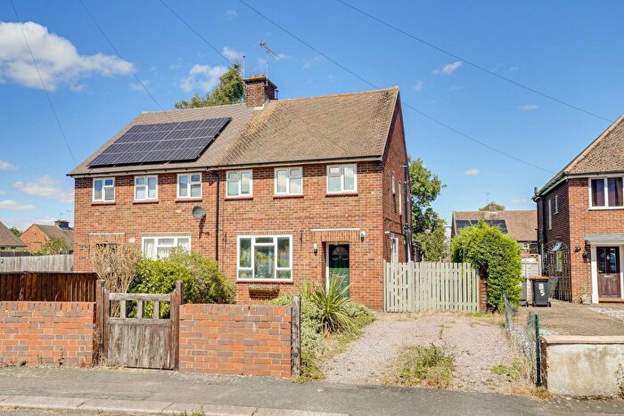 3 Bedroom Semi-Detached House For Sale In Plumtree Lane, Leighton Buzzard, LU7