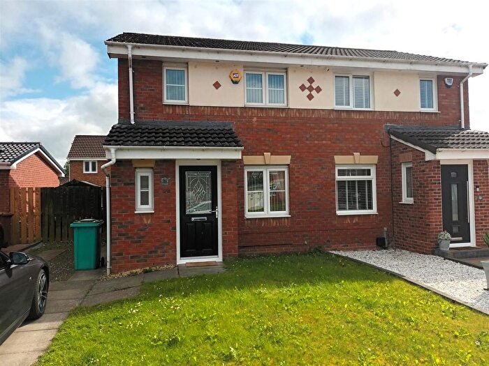 2 Bedroom Semi-Detached House To Rent In Berryhill Crescent, Netherton, Wishaw, ML2