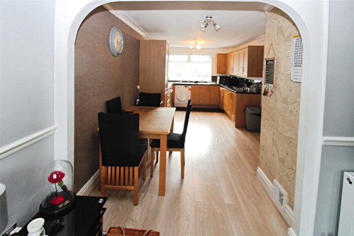 3 Bedroom Terraced House For Sale In Dalwood Close, Bransholme, Hull, HU7