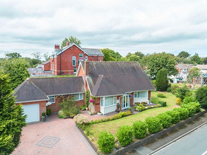 4 Bedroom Detached House For Sale In Flax Lane, Lathom, L40