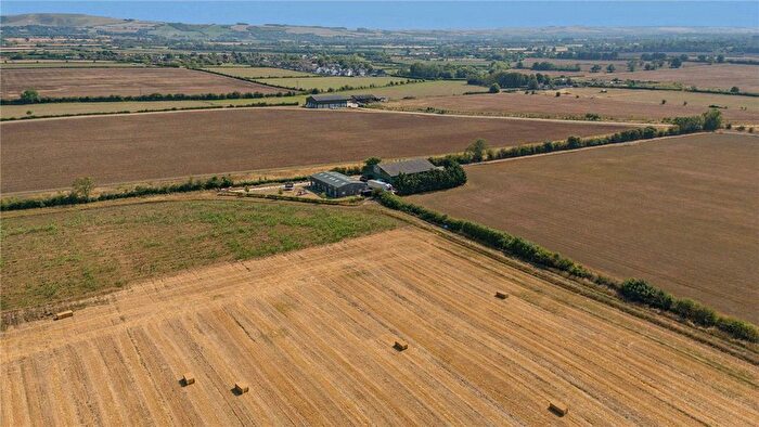 Barn Conversion For Sale In Kings Lane, Longcot, Faringdon, Oxfordshire, SN7