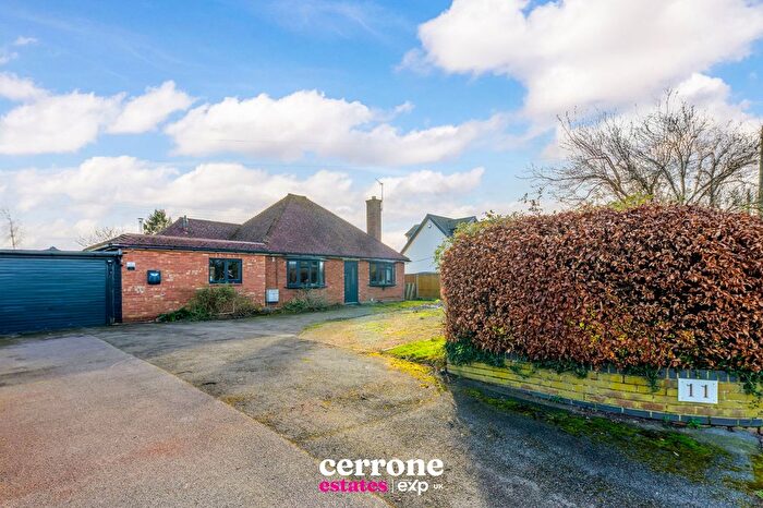 3 Bedroom Bungalow For Sale In Middletown Lane, Studley, B80