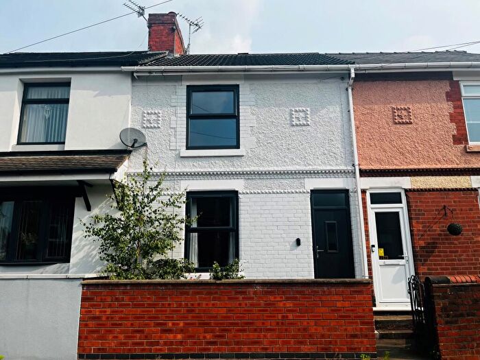 2 Bedroom House To Rent In Springwell Street, Huthwaite, NG17