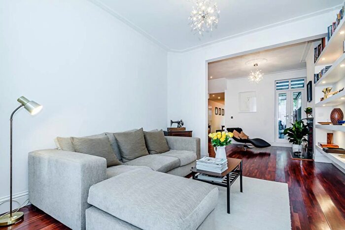 3 Bedroom Terraced House To Rent In Windsor Road, London, NW2