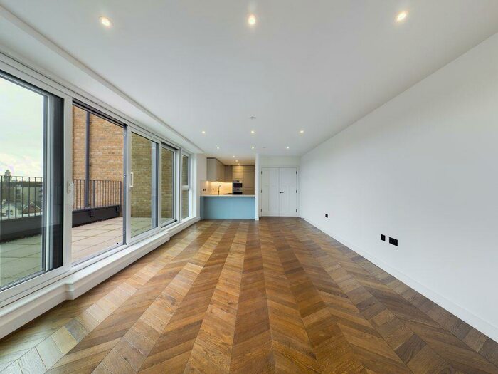 3 Bedroom Flat To Rent In Kingston &# Bed Flat, KT1