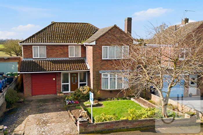 4 Bedroom Detached House For Sale In Rounds Hill, Kenilworth, CV8