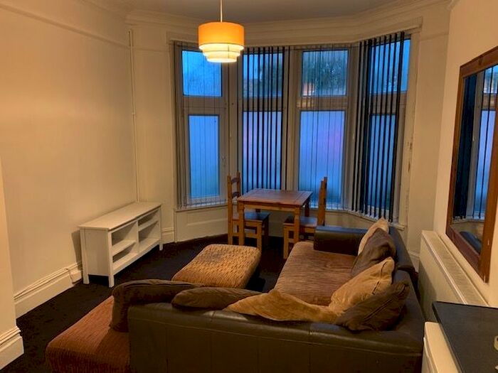 1 Bedroom Flat To Rent In Albany Road, Roath, Cardiff, CF24