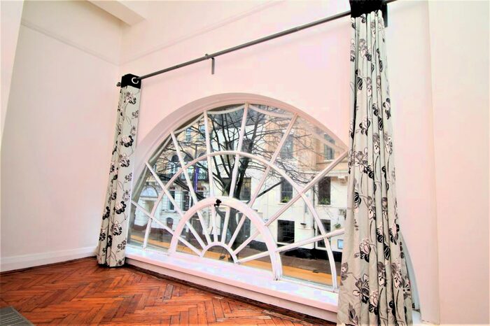 2 Bedroom Apartment To Rent In Westgate Street, Cardiff, CF10