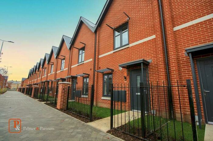 2 Bedroom House To Rent In Kolo Walk, Colchester, Essex, CO4