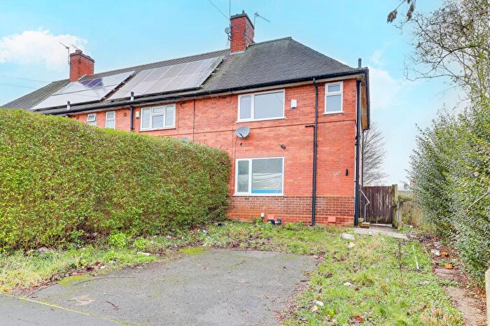 3 Bedroom End Of Terrace House For Sale In Denewood Crescent, Nottingham, NG8