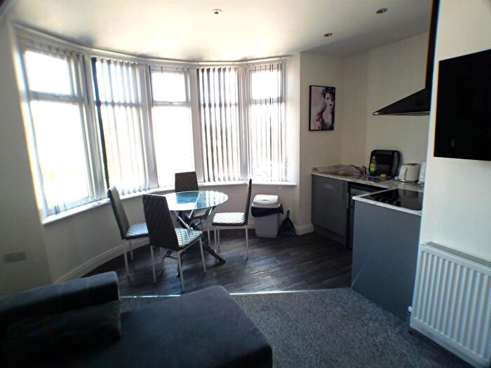 1 Bedroom Flat To Rent In Mersey Road, Blackpool, FY4