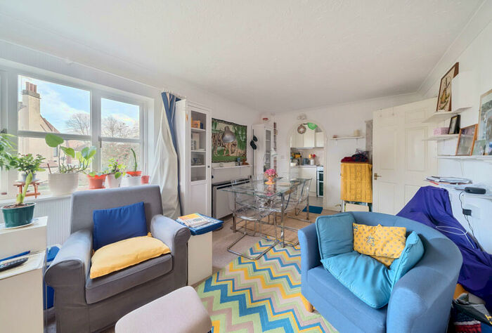 1 Bedroom Apartment For Sale In Brandreth Court, Sheepcote Road, Harrow, HA1