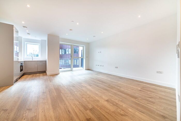 Studio To Rent In St. Johns Road, Harrow, HA1