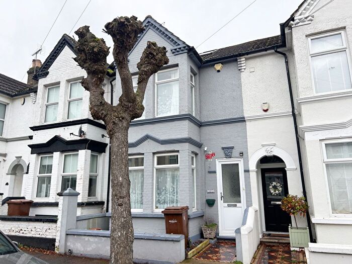 4 Bedroom Terraced House To Rent In College Avenue, Gillingham, ME7