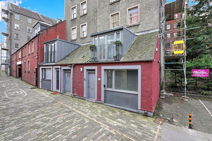 1 Bedroom Flat For Sale In King's Stables Lane, Grassmarket, Edinburgh, EH1