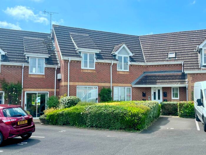 2 Bedroom Flat To Rent In Warren House Walk, Sutton Coldfield, West Midlands, B76