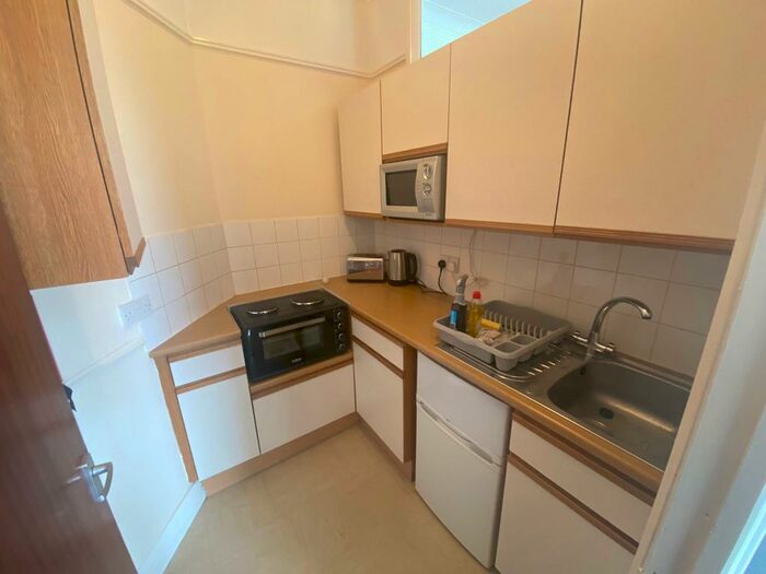 1 Bedroom Apartment To Rent In Gladys Avenue, Portsmouth, PO2