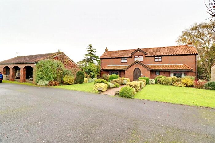 4 Bedroom Detached House For Sale In Cross Road, Ulceby, Lincolnshire, DN39