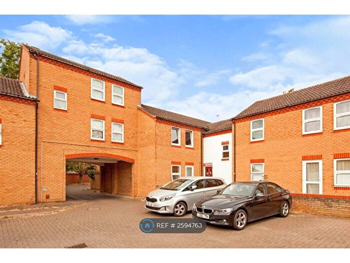 2 Bedroom Flat To Rent In Consul Court, Cambridge, CB4