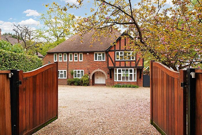 5 Bedroom Detached House To Rent In Seven Hills Road, Cobham, KT11