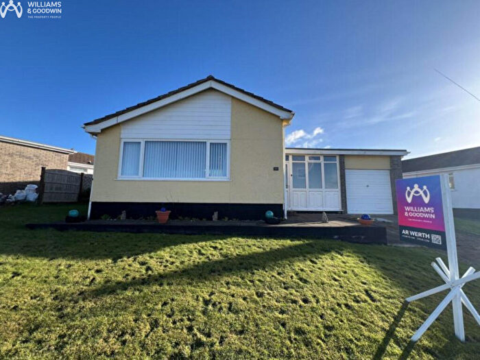 3 Bedroom Detached Bungalow For Sale In Gwelfor Estate, Cemaes Bay, LL67