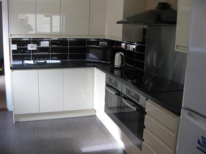 6 Bedroom Terraced House To Rent In The Polygon, Southampton, SO15