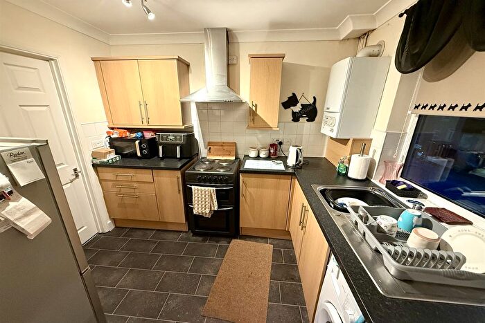 2 Bedroom Maisonette To Rent In St. Albans Road, DA1