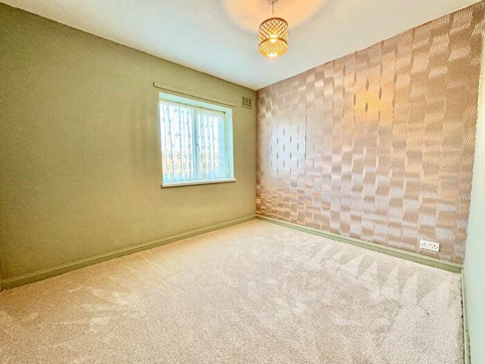 2 Bedroom Semi-Detached House For Sale In Park Avenue, Louth, LN11