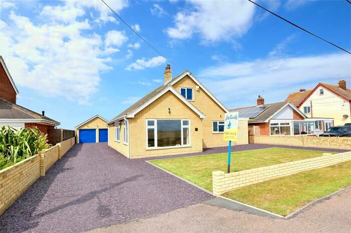 3 Bedroom Detached Bungalow For Sale In Coast Drive, Lydd On Sea, Romney Marsh, Kent, TN29