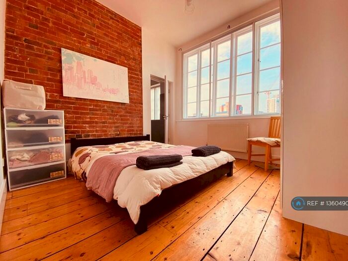 2 Bedroom Penthouse To Rent In Ribbon Factory, Coventry, CV1