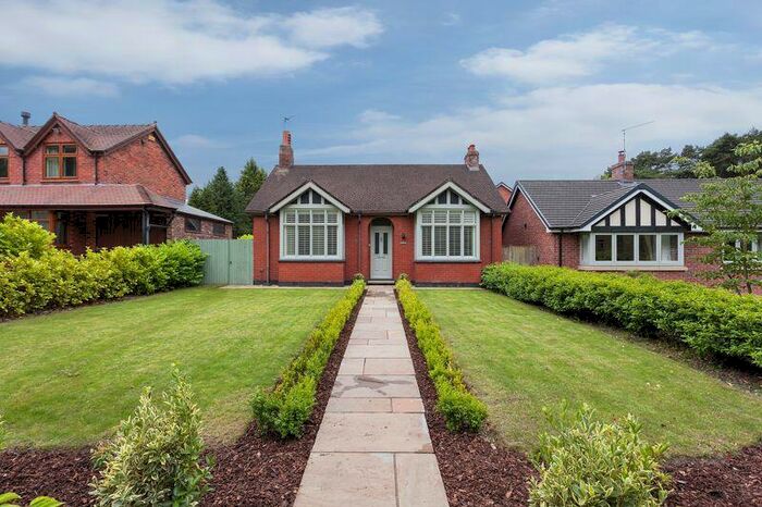 2 Bedroom Detached Bungalow For Sale In Holmes Chapel Road, Somerford, CW12